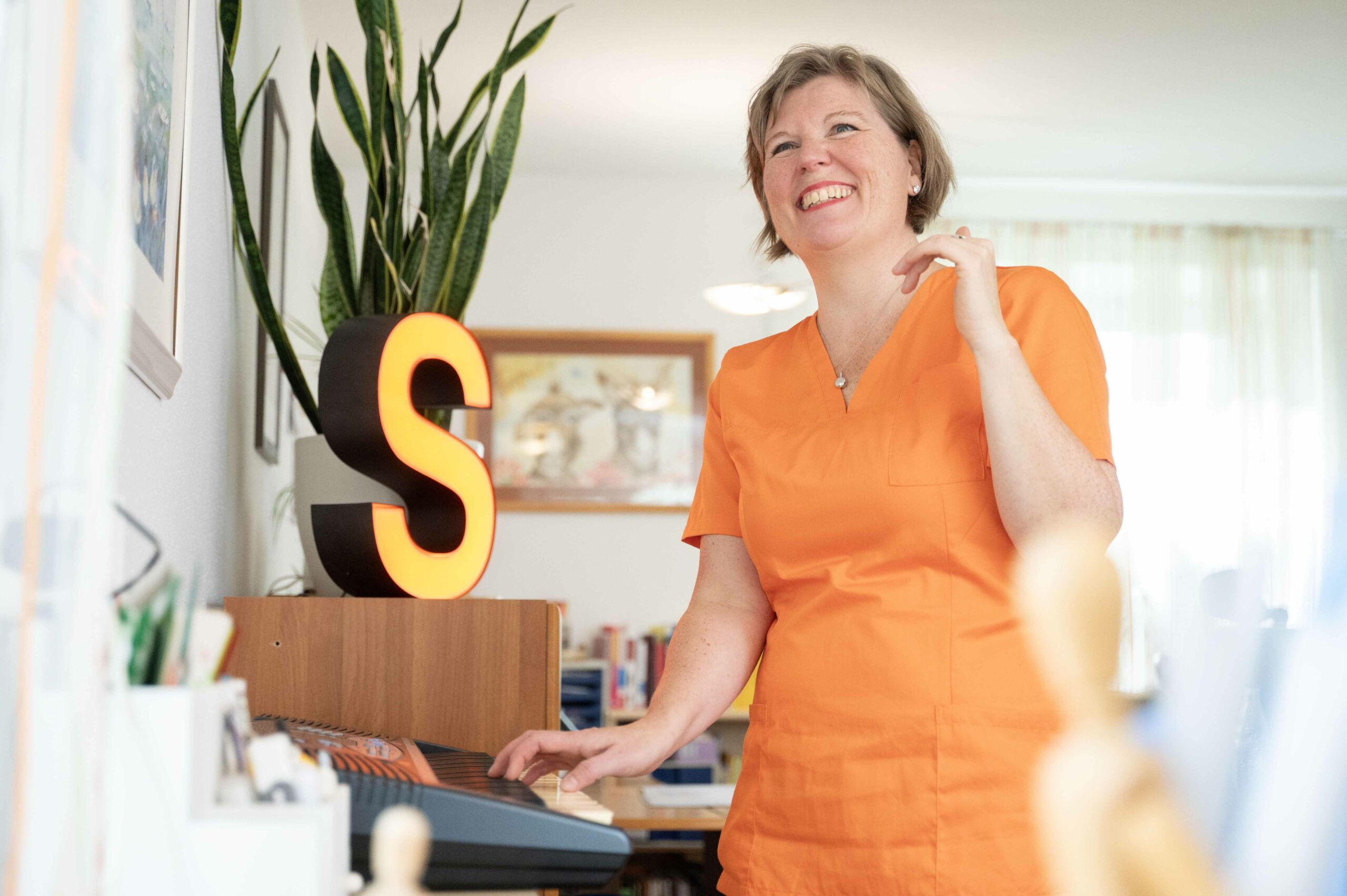 SusanneGrave-Logopaedie-flexibel einsetzbar_kl Portrait Miriam Nuschke, Textnuss